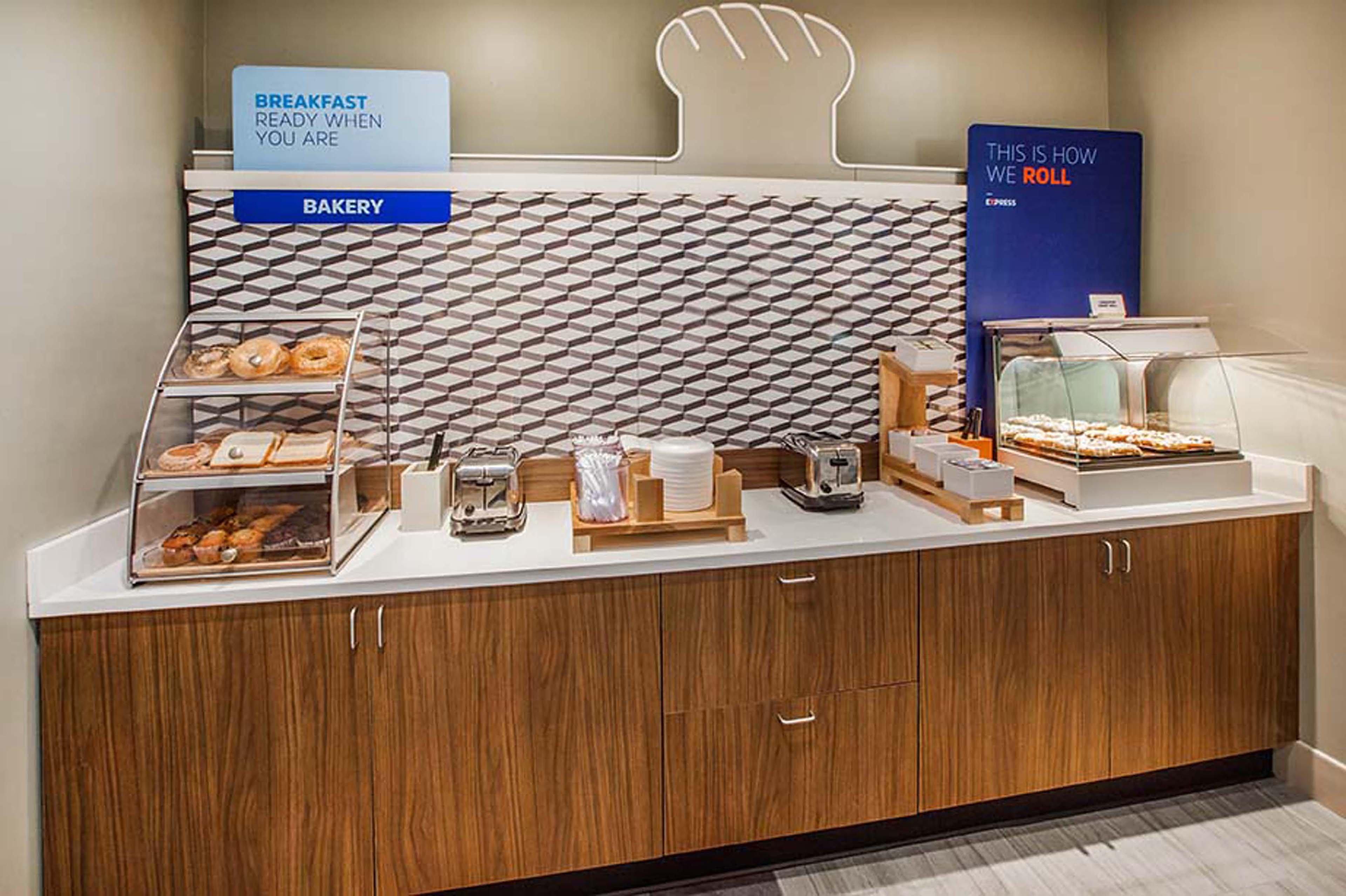 Holiday Inn Express Hotel & Suites New Iberia - Avery Island By Ihg Екстериор снимка