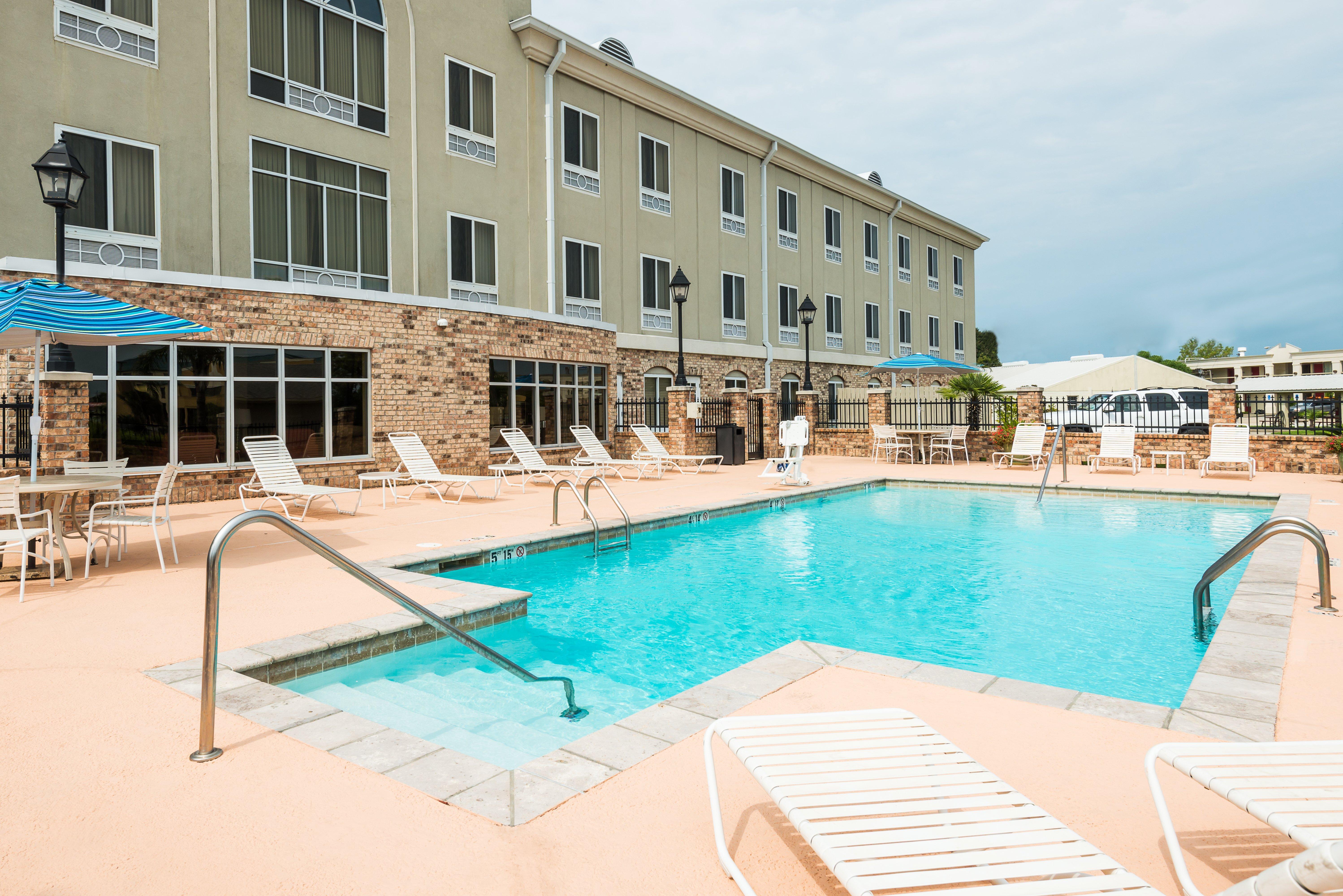 Holiday Inn Express Hotel & Suites New Iberia - Avery Island By Ihg Екстериор снимка
