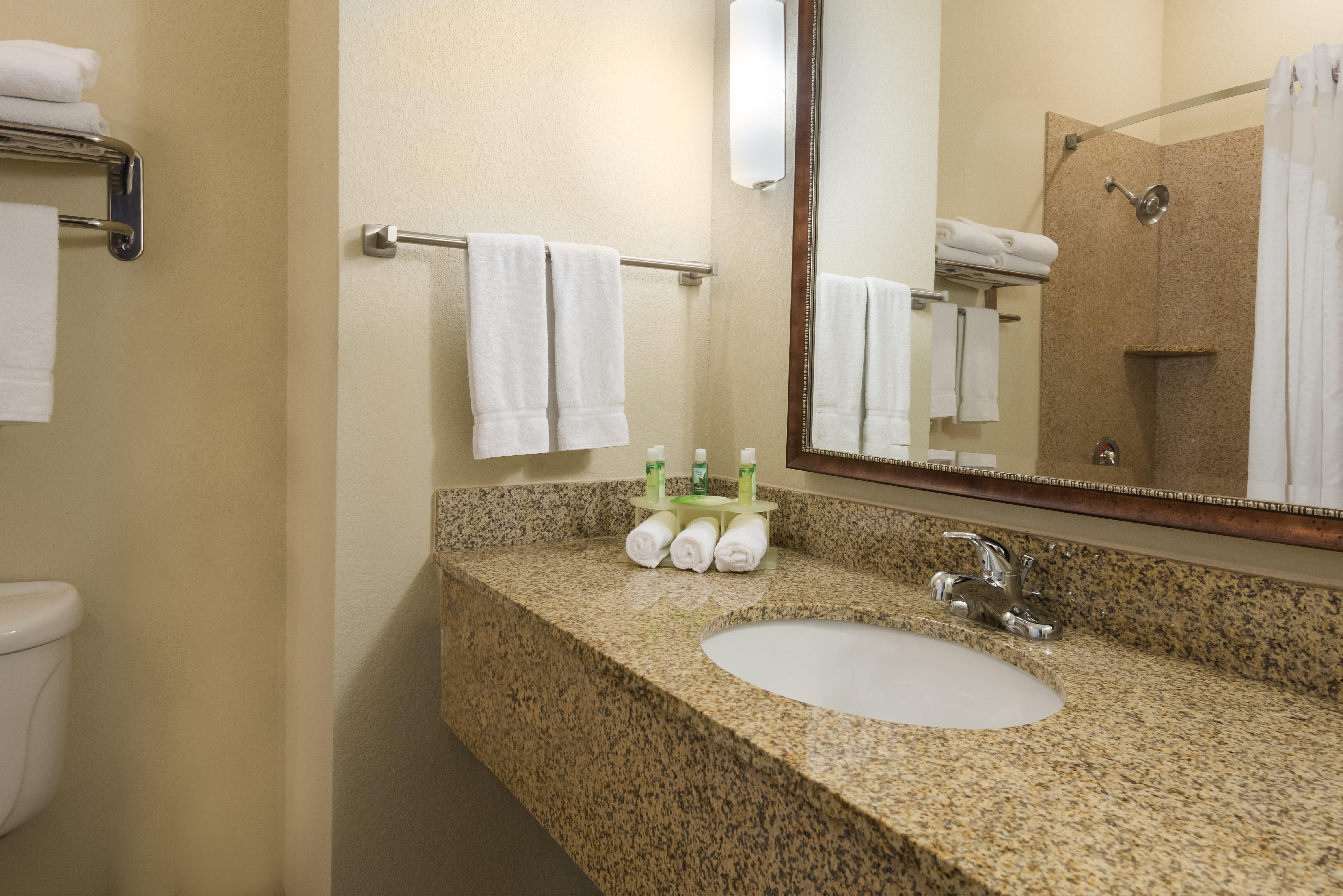 Holiday Inn Express Hotel & Suites New Iberia - Avery Island By Ihg Екстериор снимка