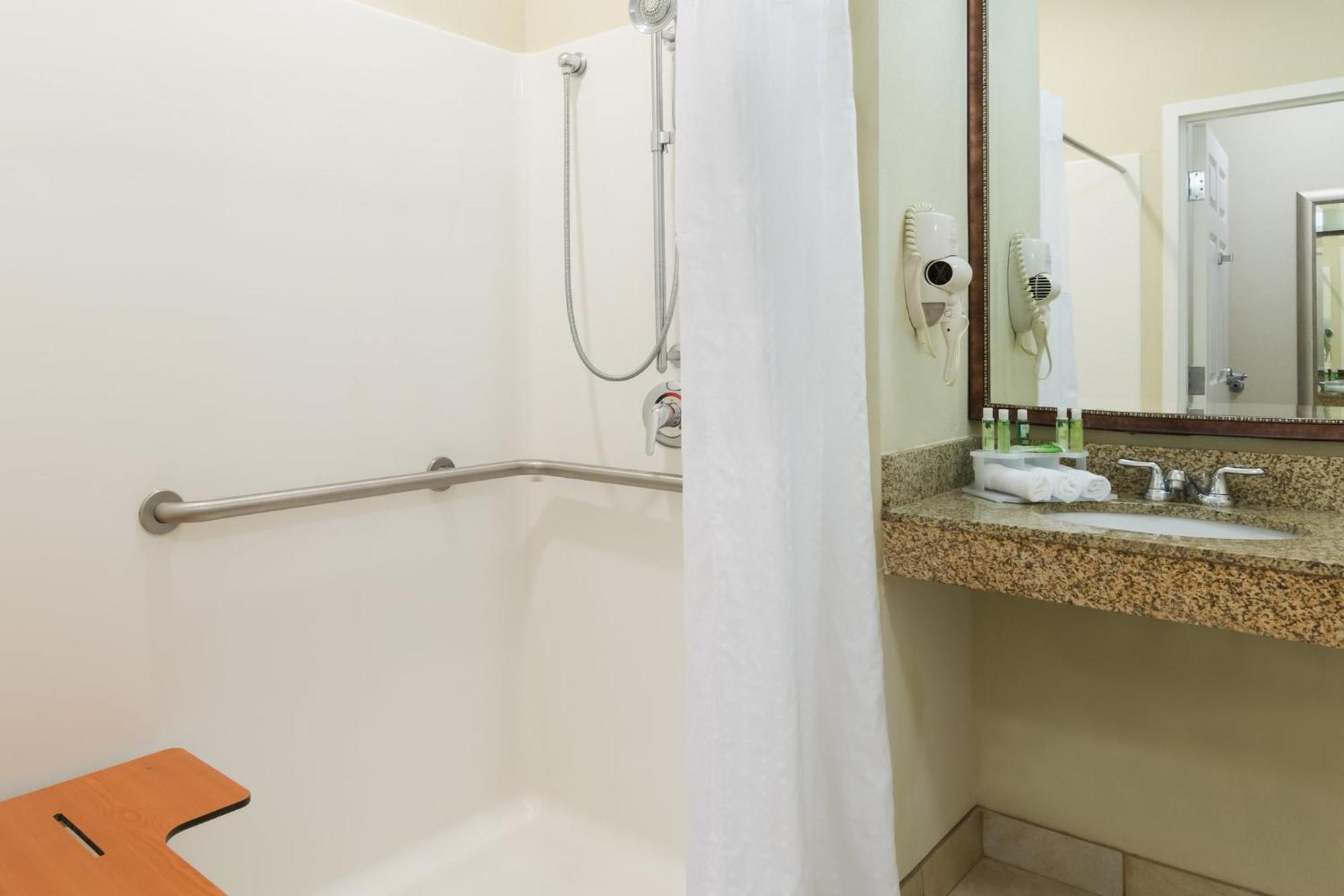 Holiday Inn Express Hotel & Suites New Iberia - Avery Island By Ihg Екстериор снимка